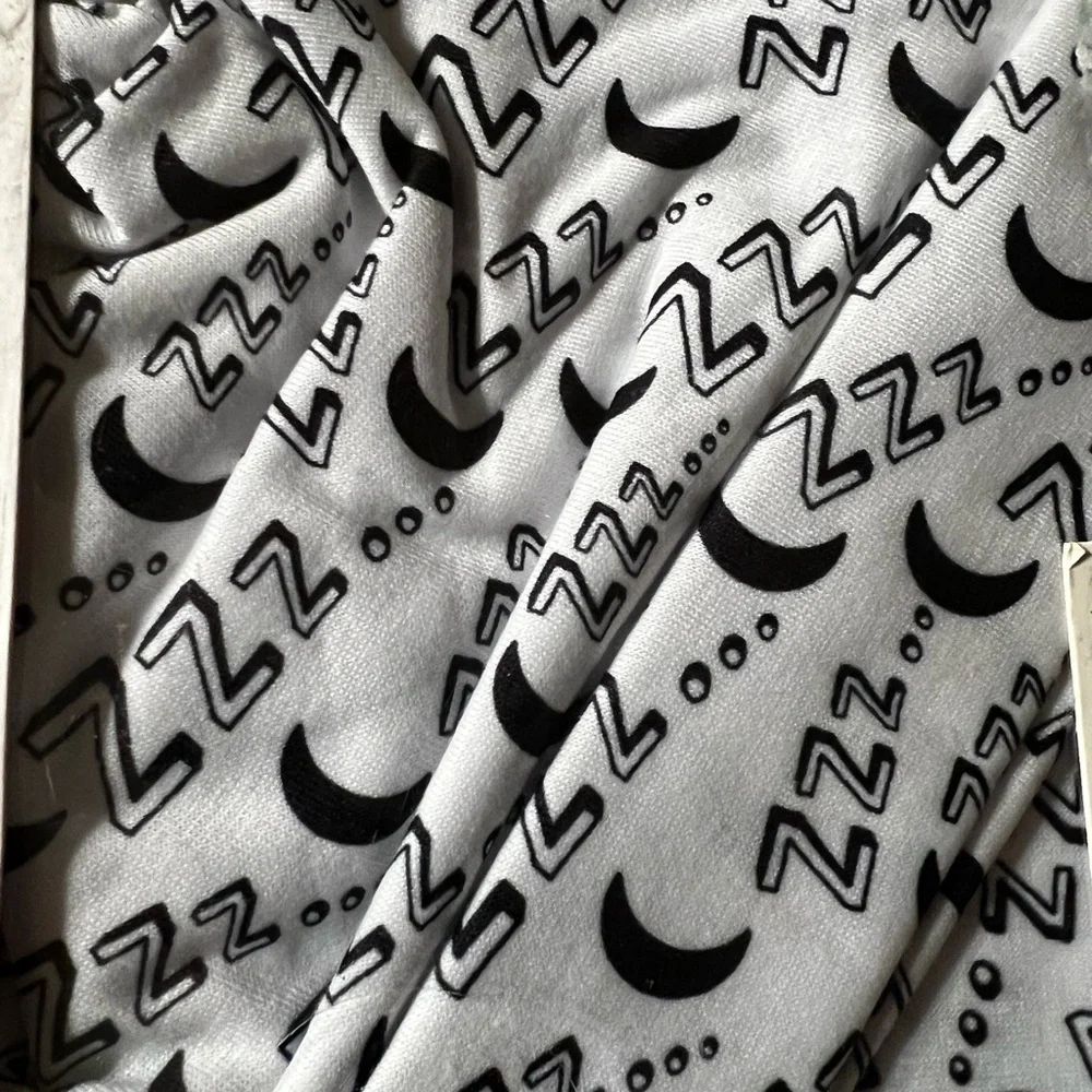 New In The Box Tiny Treasures New Born Baby Photo Prop - Picture 2 of 7